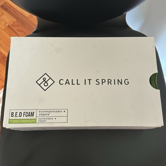 New in Box Call It Spring Stalaya Tan Sandals Size 8 *Vegan - Picture 6 of 7